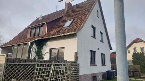 Ansicht - 6 Zimmer Einfamilienhaus in Zetel