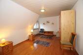 Schlafzimmer im Dachgeschoss - 