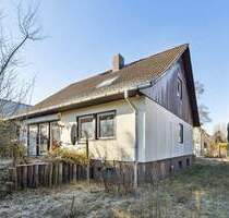 Platz für Ideen - Sanierungsbedürftiges Einfamilienhaus auf sonnigem Grundstück - Berlin Heiligensee