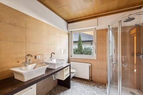 Duschbad im Erdgeschoss - 