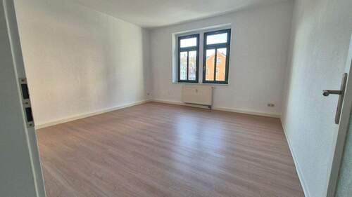 Wohnzimmer - 3 Zimmer Etagenwohnung zur Miete in Meißen