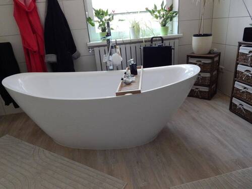 freihstehende Badewanne - 