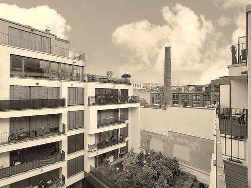 Umgebung 1 b_w - NAH AM HIMMEL ÜBER BERLIN - Ideales Apartment im 5.OG