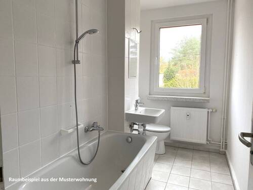 Wohnung_Kaufen_Schorfheide_Musterwohnung_Bad - 