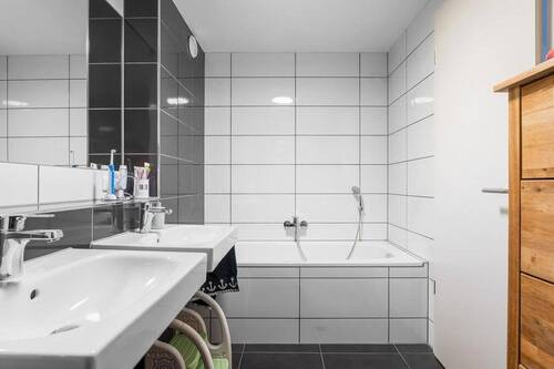 Bild 4 - Doppelhaushälfte mit 175,00 m² in Aachen zum Kaufen