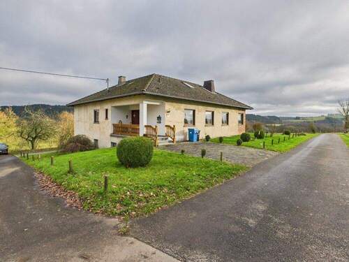 Bild 1 - Einfamilienhaus in idyllischer Straßenendlage.