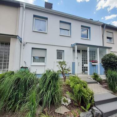 Hauseingang - 5 Zimmer Einfamilienhaus zum Kaufen in Eschwege