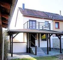 Familienfreundliche Doppelhaushälfte mit Garten und Balkon (provisionsfrei) - Ebersbach OT Naunhof
