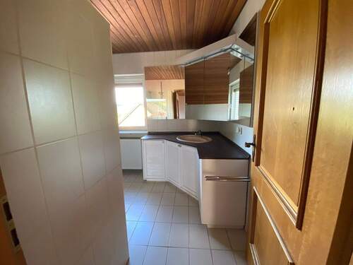 Küche mit Einbauküche - 