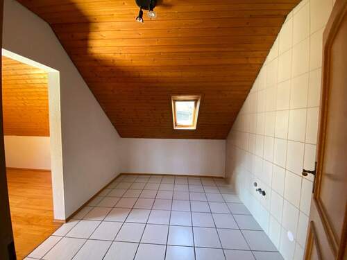 Wohnen im Obergeschoss - 