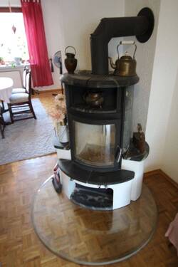 Kamin im Wohnzimmer.JPG - 