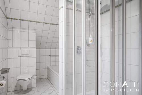 Conath-Immobilien_Harsefeld_Buxtehude_Fredenbeck -Tageslichtvollbad - 