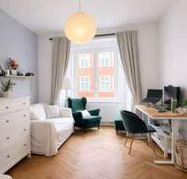 Maxvorstadt: Helle 4-Zimmer-Wohnung mit Balkon und großzügigem Grundriss in Bestlage - München