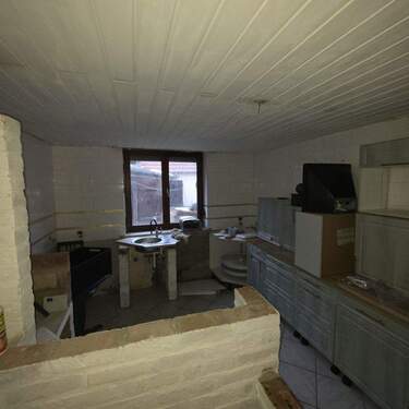 Wohnzimmer mit offn. Küche - 