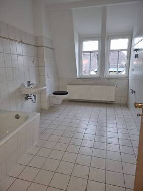 Bad - 2 Zimmer Etagenwohnung in Glauchau