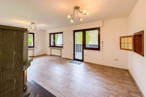 Wohn-/Essbereich - 5 Zimmer Einfamilienhaus zum Kaufen in Lohmar