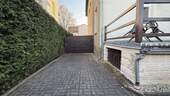 Zufahrt - Mehrfamilienhaus, Wohnhaus mit 313,50 m&sup2; in Naumburg zum Kaufen