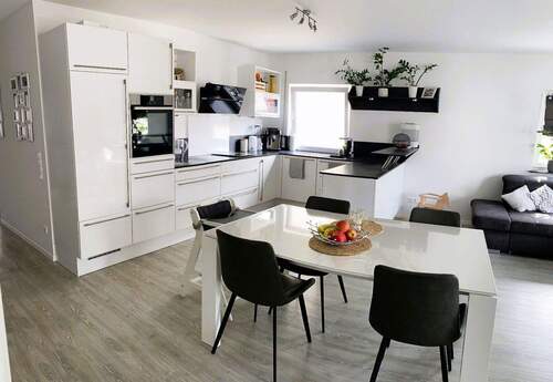 Küche 1 - 4 Zimmer Etagenwohnung in Eningen unter Achalm