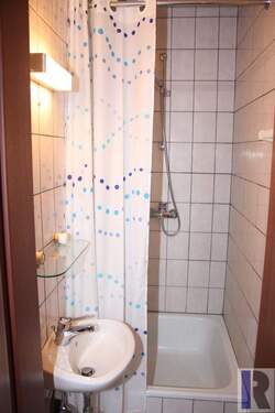 separte Dusche im UG - 