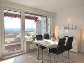 Essbereich - Einzugsbereit: 2-Zimmer mit Panoramablick über Nürnberg