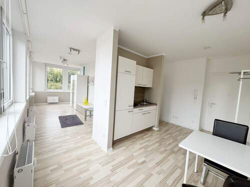 Wohnung.jpg - 1 Zi Wohnung - modern möbliert an der Stadtgrenze zur ruhigen Seitentraße gelegen