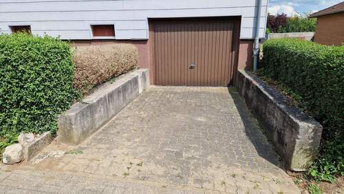 Garage - 