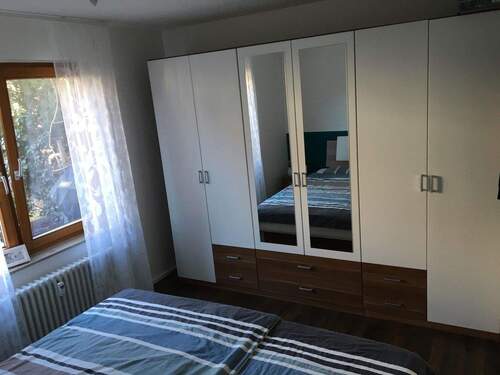 Schlafzimmer 1 - 