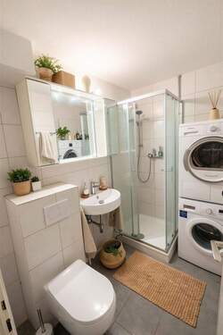 Badezimmer mit Dusche - (KI generiert) - 