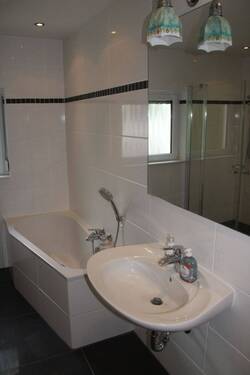 Wannen/Duschbad - 