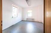 EG - Büro - aktuell - 1 Zimmer Gewerbeobjekt (Büro, Produktion, Verkauf) zum Kaufen in Mengen