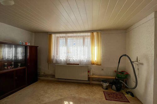 Wohnzimmerfenster straßenseitig - 