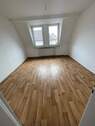 Wohnzimmer.jpg - 2 Zimmer Etagenwohnung zur Miete in Nürnberg
