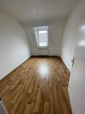 Schlafzimmer.jpg - 2 Zimmer Etagenwohnung in Nürnberg