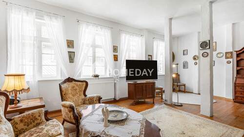 1. OG Wohnzimmer 1 - 