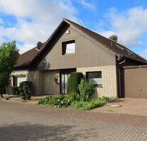 41542 Dormagen-Ückerath: Freistehendes, großes Einfamilienhaus in unverbaubarer Südwestlage