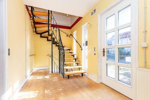 Hauseingang - Einfamilienhaus mit 164,70 m&sup2; in Berlin zum Kaufen