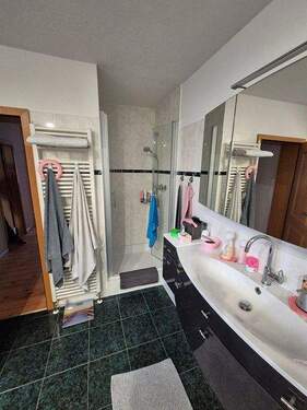 Dusche im Bad Obergeschoss - 