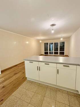 Wohnzimmer - Etagenwohnung mit 72,00 m&sup2; in München zur Miete