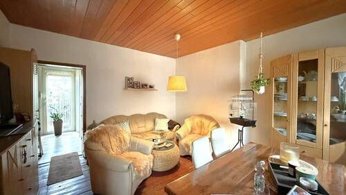 Wohnzimmer - 4 Zimmer Reihenmittelhaus zum Kaufen in Duisburg