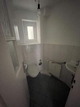 WC - 