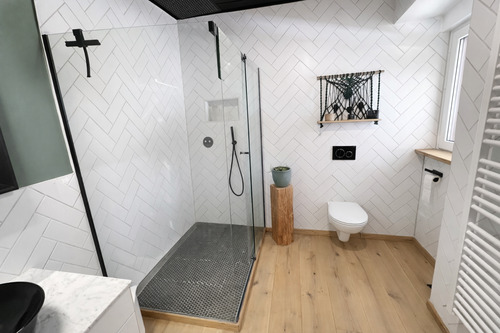 Bad - Einfamilienhaus mit 302,00 m&sup2; in Nebra (Unstrut) zum Kaufen