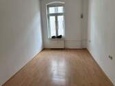 Zimmer 2 - Etagenwohnung mit 61,30 m² in Halle (Saale) zur Miete