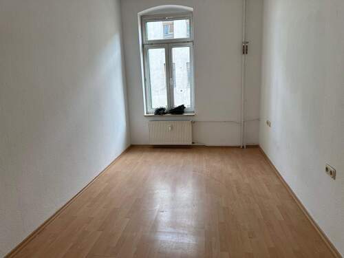 Zimmer 2 - Etagenwohnung mit 61,30 m² in Halle (Saale) zur Miete