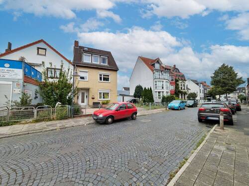 Straßenansicht - Grundstück in Bremen