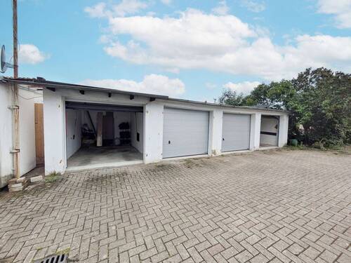 4 massive Garagen aus 1952/1957 - 