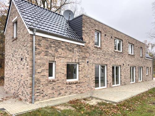 Bild 2 - 3 Zimmer Doppelhaushälfte zum Kaufen in Westoverledingen / Ihrhove