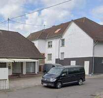 Viel Platz - viele Möglichkeiten: Ein-Zweifamilienhaus: 240qm Wohnfläche + 777qm Nutzfläche - Oberdreis