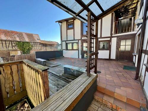 Ansicht zur Terrasse - 5 Zimmer Einfamilienhaus zum Kaufen in Butzbach / Hoch-Weisel