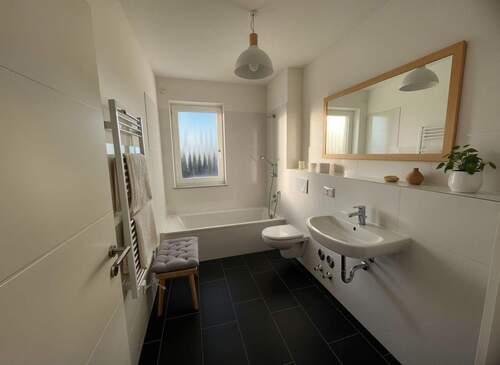 Bad - Etagenwohnung mit 70,80 m&sup2; in Augsburg zum Kaufen