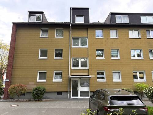 Frontansicht - 6 Zimmer Etagenwohnung in Gelsenkirchen